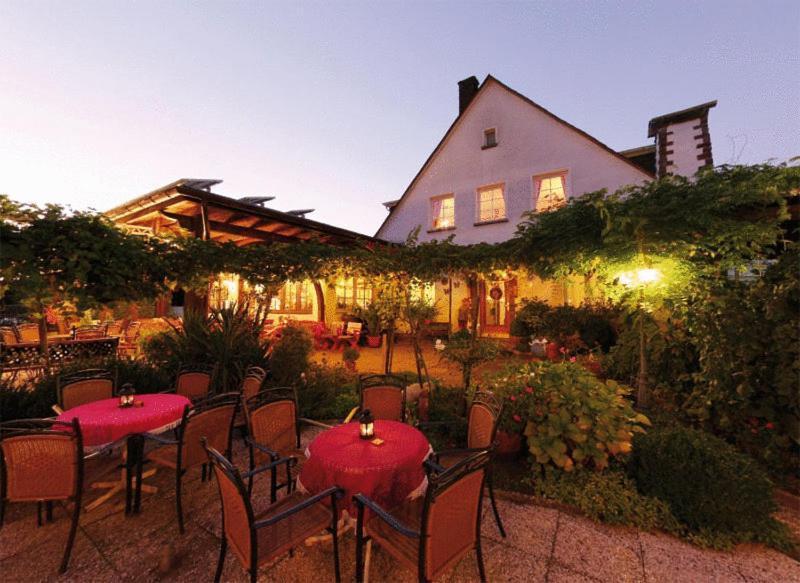 Weinhotel Sonnenschein Эрнст Экстерьер фото