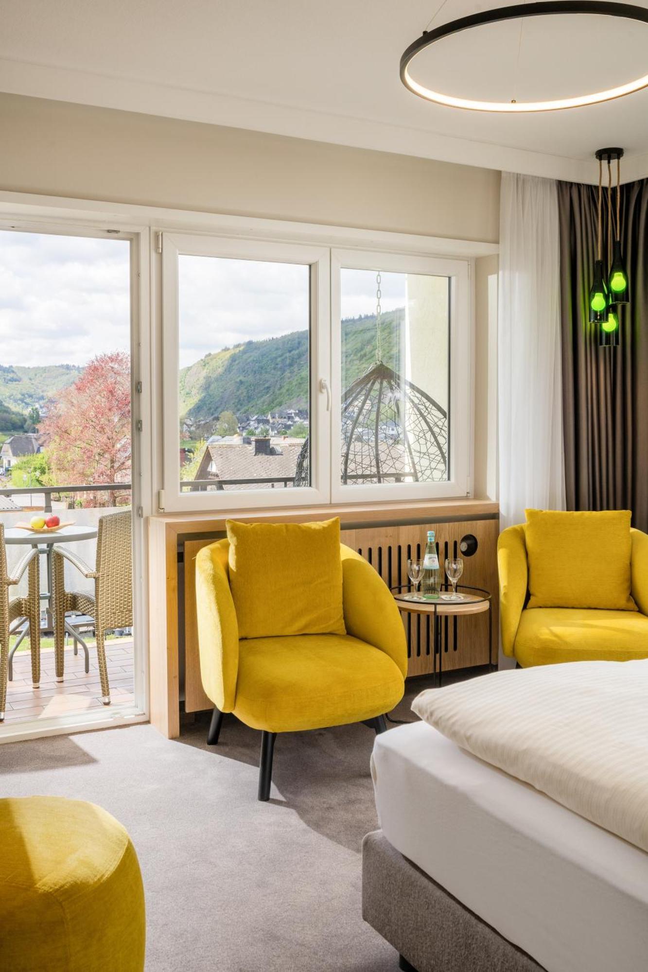 Weinhotel Sonnenschein Эрнст Экстерьер фото